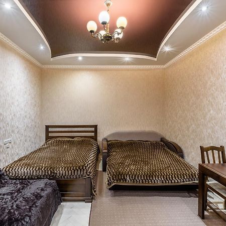 Stepana Bandery Str. 19 Apartment Lviv Exterior photo