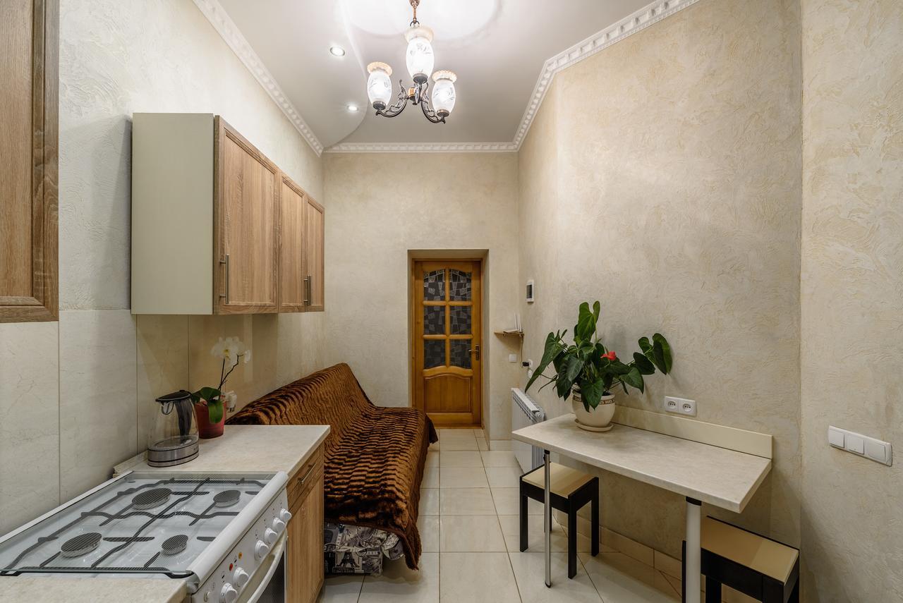 Stepana Bandery Str. 19 Apartment Lviv Exterior photo